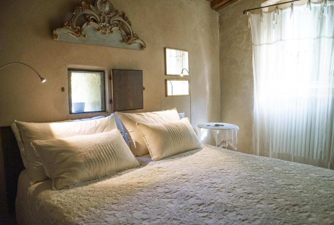 Casale Amati Country House Ortonovo Eksteriør bilde