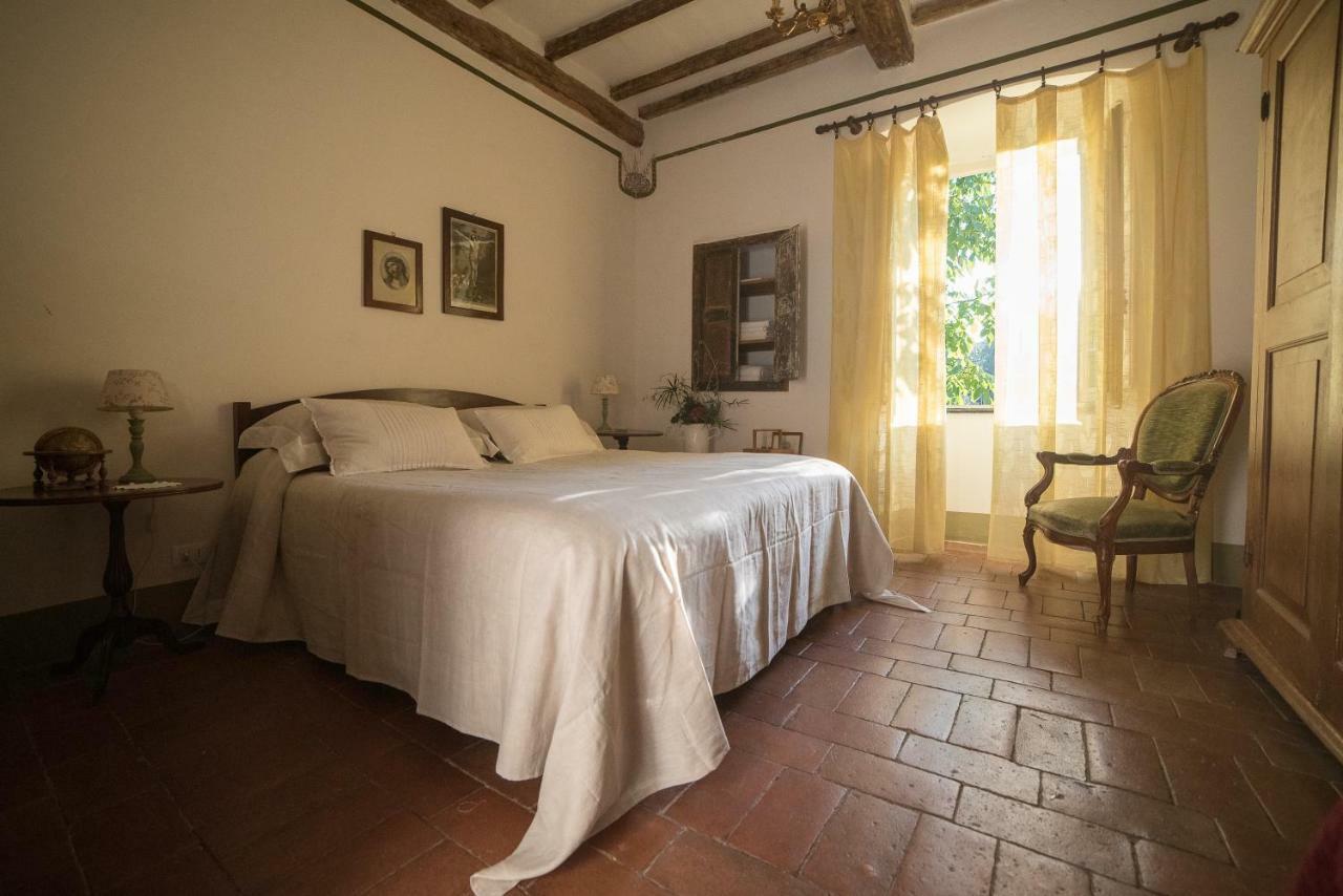 Casale Amati Country House Ortonovo Eksteriør bilde